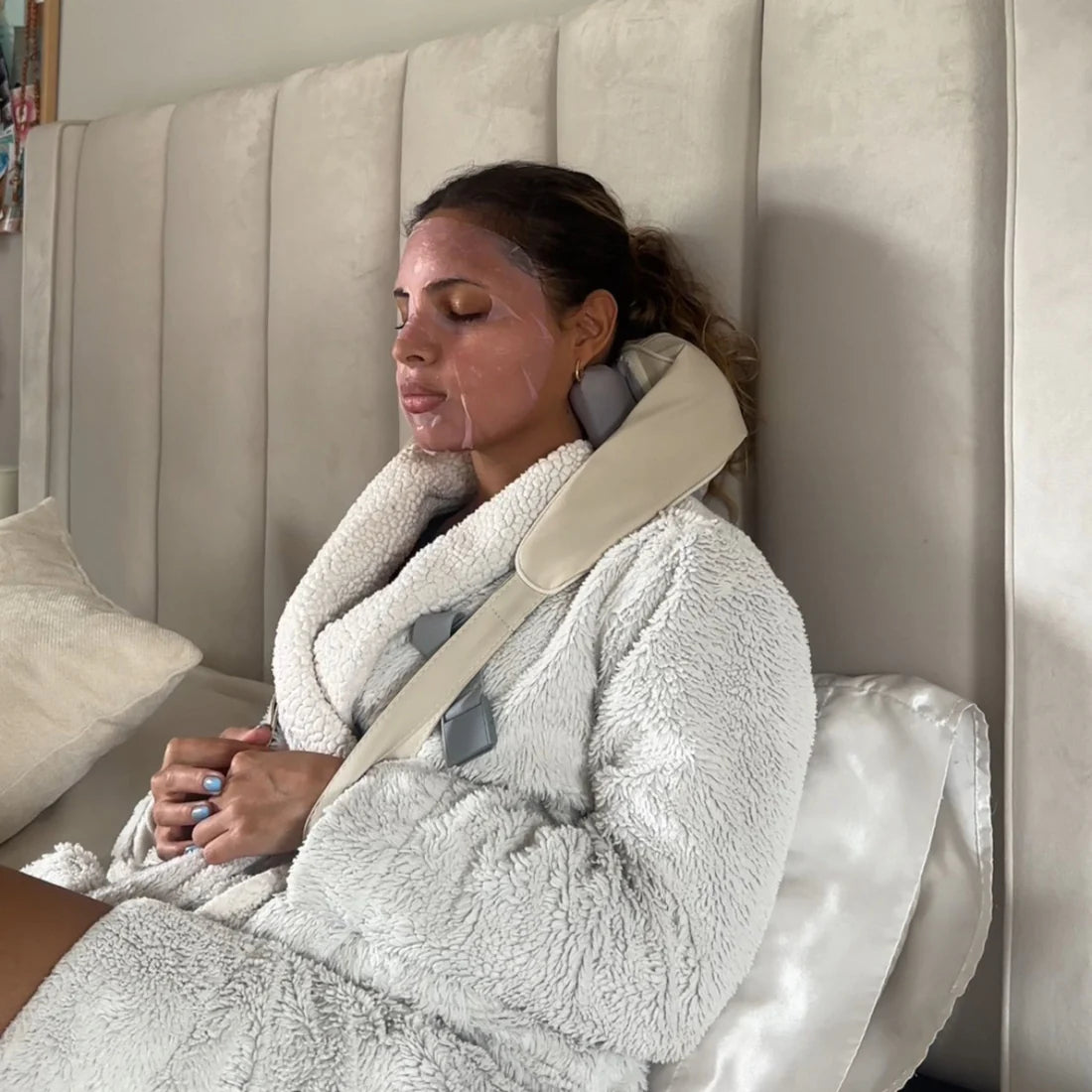 Raelax Neck and Shoulder Massager